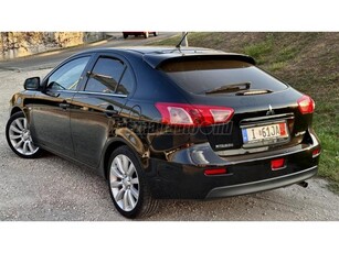 MITSUBISHI LANCER Sportback 1.6 Invite