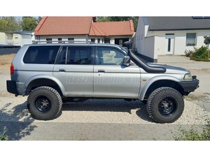 MITSUBISHI PAJERO SPORT Wag. 3.0 V6-24 GLS MANUÁLIS VÁLTÓ