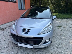 PEUGEOT 207 SW 1.4 VTi Allure Outdoor !! DIGIT KLÍMA !! TEMPOMAT !! TOLATÓ RADAR !! VONÓHOROG !! ÜVEGTETŐ !! FRISS VIZ