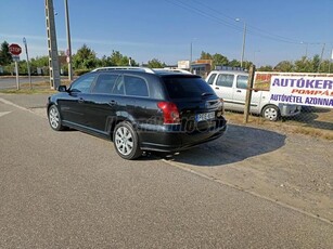 TOYOTA AVENSIS Wagon 2.0 D-4D Executive