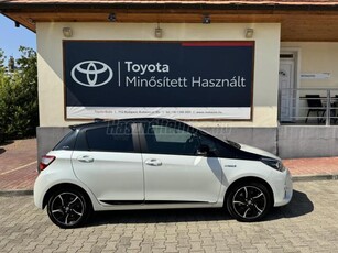 TOYOTA YARIS 1.5 VVT-i Hybrid Selection Smart White e-CVT