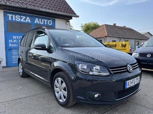 VOLKSWAGEN TOURAN 1.6 CR TDI Comfortline Tempomat.tolatóradar.navi.ülésfűtés