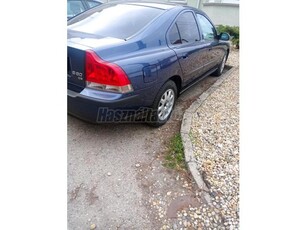 VOLVO S60 2.4 D [D5] MO-I. TUL.7 éve.új vezérlés.Szép állapot.Szervízkönyv