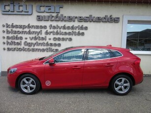 VOLVO V40 2.0 D [D2] Ocean Race Panorámatető. Tempomat. BŐR !