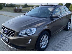 VOLVO XC60 2.4 D [D4] Momentum Geartronic AWD. Panorámatető. végig Volvo galériában szervizelt