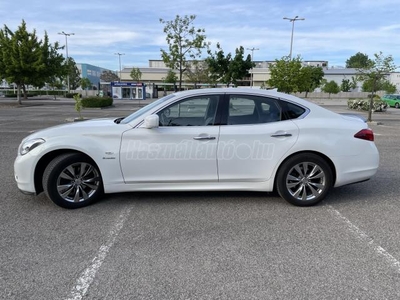 INFINITI Q70 3.5 V6 Hybrid GT Premium (Automata)