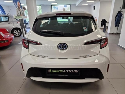 TOYOTA COROLLA 1.8 Hybrid Active Business e-CVT GARANCIA.1 TULAJDONOS