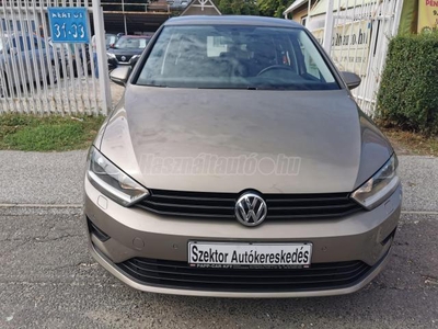 VOLKSWAGEN GOLF SPORTSVAN 1.6 TDI Comfortline 1.TULAJ!S.MENTES-SZ.KÖNYV:80.174 km!!!ÜLÉSFŰTÉS-KLÍMA-PARKRADAR-1 ÉV GARANCIA!