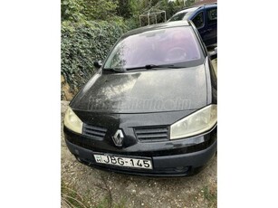 RENAULT MEGANE 1.6 16V Dynamique Komfort