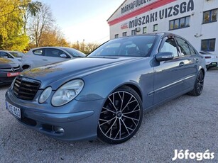 Mercedes-Benz E 240 Classic Bőr! Navi! Üvegtető...