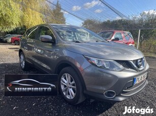 Nissan Qashqai 1.2 70.000 km-rel hibátlan újsze...