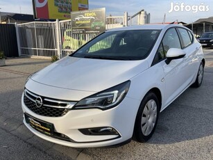 Opel Astra K 1.4 T Enjoy Megkímélt! Végig Sz.kö...