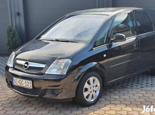 Opel Meriva A 1.3 DTI Essentia Digitklíma. Gara...