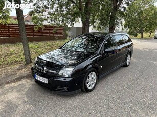 Opel Vectra C 2.2 DTI Comfort Megkímélt / Szép...