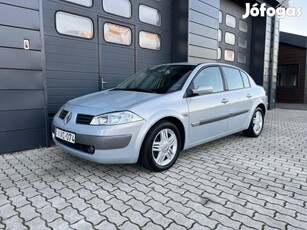 Renault Megane Limousine 1.6 Privilege (Automat...