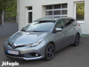 Toyota Auris Touring Sports 1.2T Executive