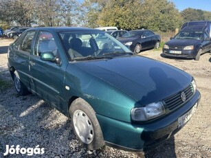 Volkswagen Polo Classic 1.6 75