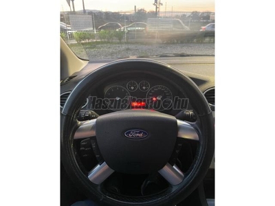 FORD FOCUS 1.6 Ambiente