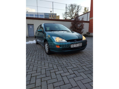 FORD FOCUS 1.6 Ghia