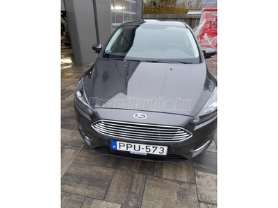 FORD FOCUS 1.6 Ti-VCT Titanium