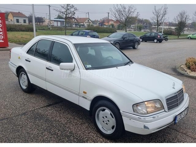 MERCEDES-BENZ C 180 Esprit Második tulajdonostól