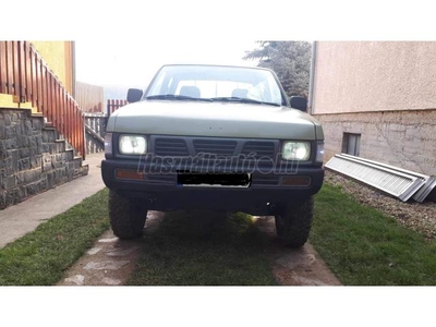 NISSAN PICK UP 2.5 4WD