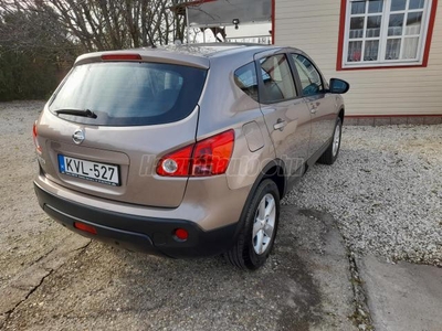 NISSAN QASHQAI 1.6 Tekna Pack 2WD 101.000km panorámatető újszerű állapot