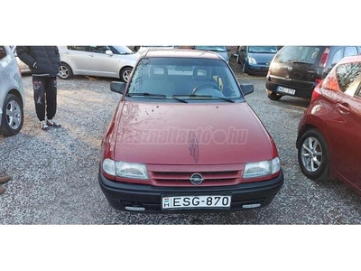 OPEL ASTRA F 1.4 SE GL