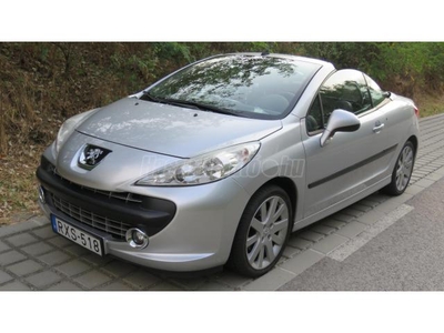 PEUGEOT 207 CC 1.6 THP Feline