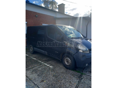 RENAULT TRAFIC 2.5 dCi L1H2 Komfort