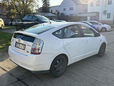 TOYOTA PRIUS 1.5 HSD IPA NAVI 2006 (Automata)