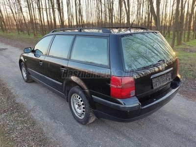 VOLKSWAGEN PASSAT Variant 1.9 PD TDI Highline