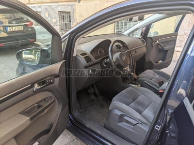 VOLKSWAGEN TOURAN 1.4 TSI Highline DSG