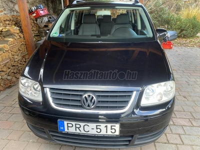 VOLKSWAGEN TOURAN 1.6 FSI Trendline