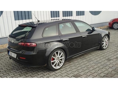 ALFA ROMEO 159 SW 1.9 JTD 16V TI (sérülésmentes)