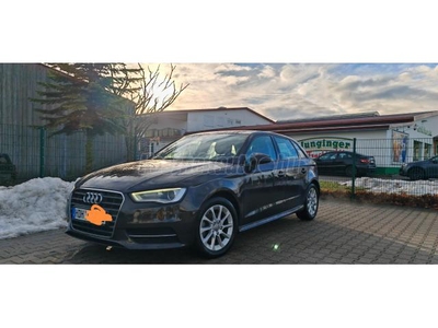 AUDI A3 Sportback 1.6 TDI ultra Attraction