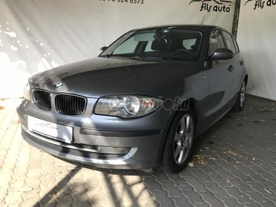 BMW 1-ES SOROZAT 116d VEZETETT SZERVÍZKÖNYV!GYÁRI FÉNYEZÉS!