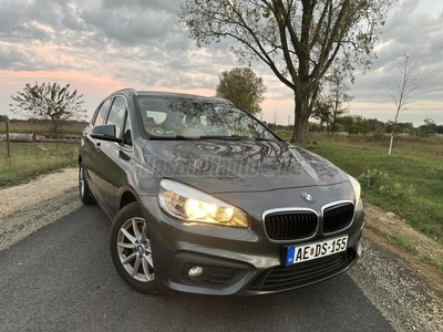 BMW 220i FULL-BÉZS VAJBŐR ÜLÉSEK - PANORÁMÁS NAPFÉNYTETŐ - KIVÁLÓ ÁLLAPOT- VIDEOS HIRDET