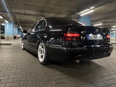 BMW 5-ÖS SOROZAT 528i