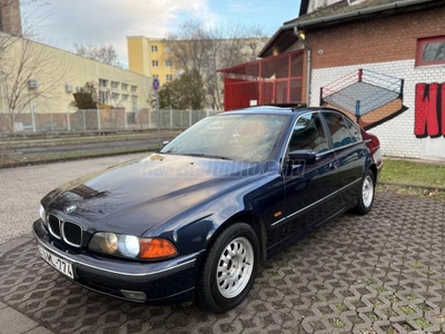 BMW 528i (Automata)