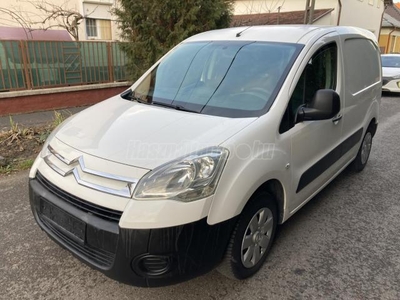 CITROEN BERLINGO 1.6 HDi Comfort L1 3 SZEMÉLYES. ROZSDAMENTES