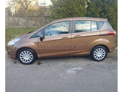 FORD B-MAX 1.4 Titanium