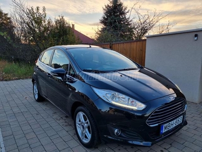 FORD FIESTA 1.0 GDi Titanium Végig vezett szervízkönyv