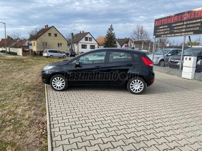 FORD FIESTA 1.25 Trend SZERVÍZKÖNYV-ÜLÉSFŰTÉS-SZÉP MEGKÍMÉLT