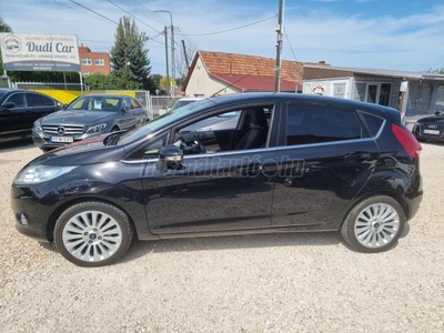 FORD FIESTA 1.6 Titanium DIGITÁLIS KLÍMA-SZERVIZKÖNYV-ALUFELNI!