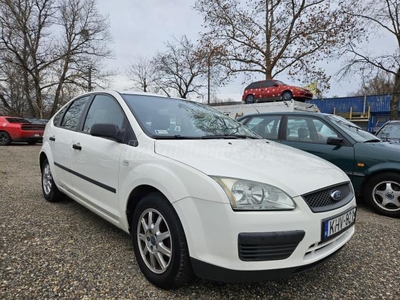 FORD FOCUS 1.4 Ambiente TELJES NAGYSZERVIZ!