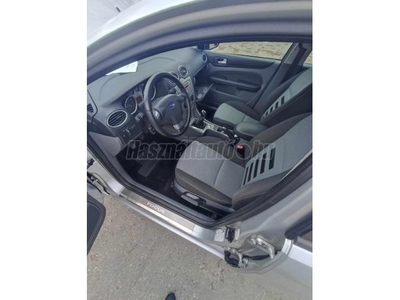 FORD FOCUS 1.6 Fresh