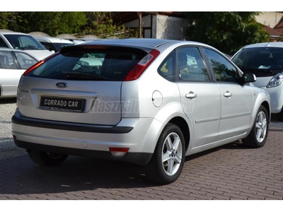 FORD FOCUS 1.6 Ghia