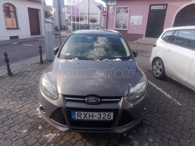 FORD FOCUS 1.6 Ti-VCT Titanium