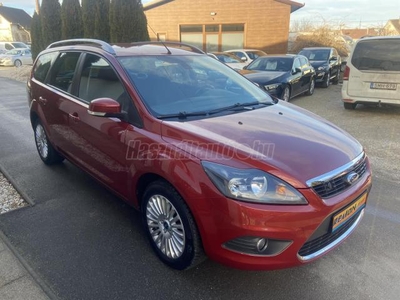 FORD FOCUS 1.8 FFV Titanium V.SZ.KÖNYV 2X DIGIT KLÍMA TEMPOMAT ÜLÉSFŰTÉS ESP 176E KM